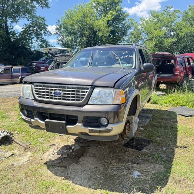 2005 Ford Explorer Eddie Bauer 4.0 4x4's photo