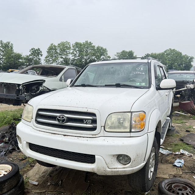 2001 Toyota Sequoia Limited 4x4's photo