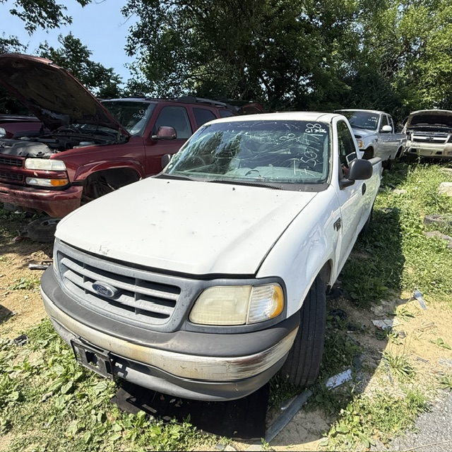 2000 Ford F-150 XLT Regular Cab SWB Styleside's photo