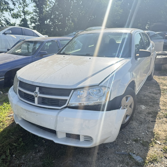 2008 Dodge Avenger SE's photo
