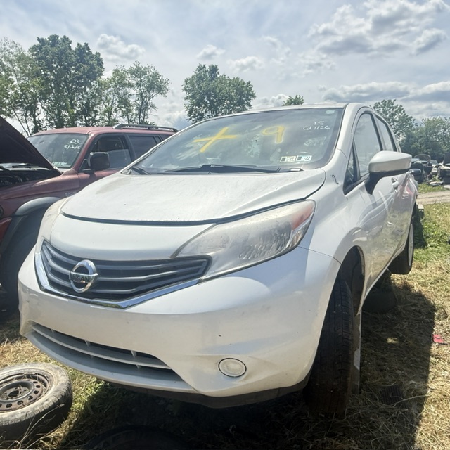 2015 Nissan Versa Note's photo