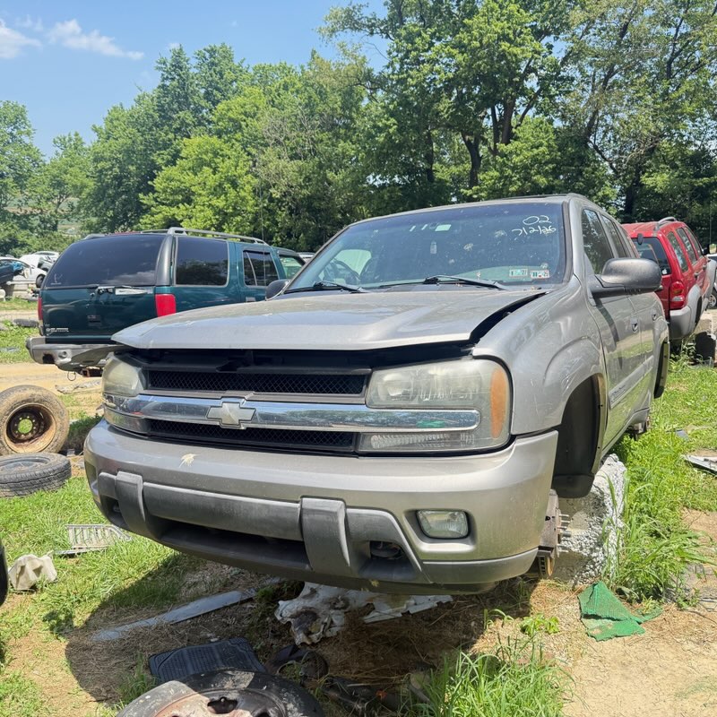 2002 Chevrolet Trailblazer's photo