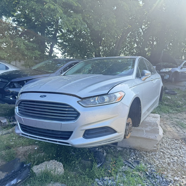 2013 Ford Fusion SE I4 FWD's photo