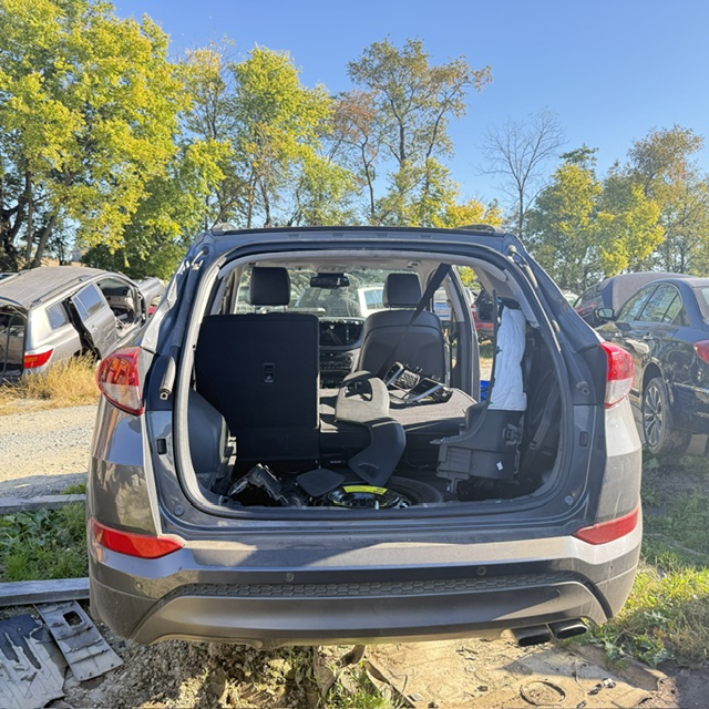 2016 Hyundai Tucson - Tri Town Auto Salvage